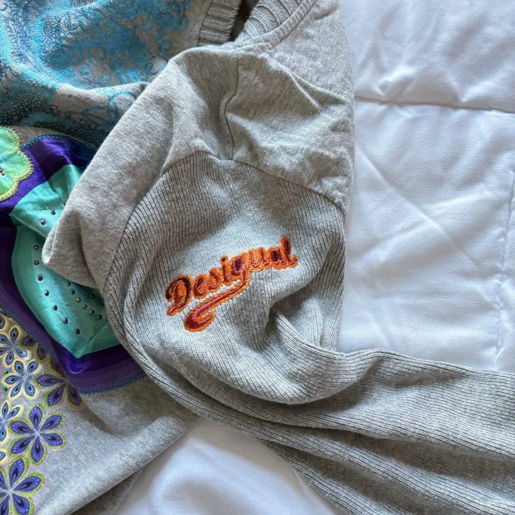 Vintage 90s Y2K Womens Size Small Gray Long Sleeve Blouse V Neck Hippie Boho - Image 9