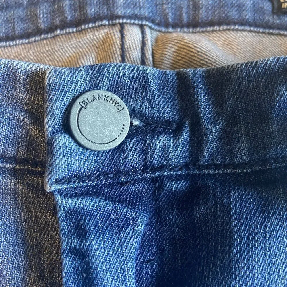 BLANK NYC Intro Distressed Raw Frayed Released Step Hem Jeans Size 30 Denim Blue - Image 9