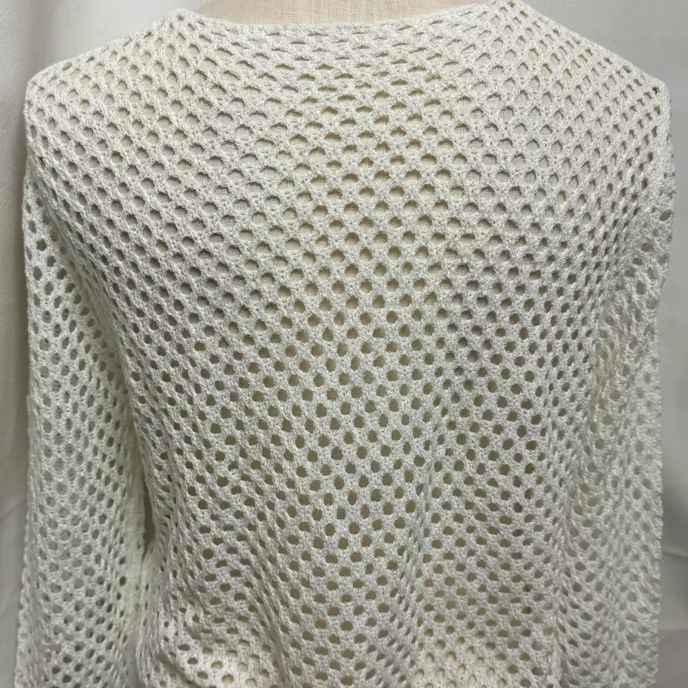 White Crochet Knit Sweater swim cover up crop long sleeve large NWT - Image 4