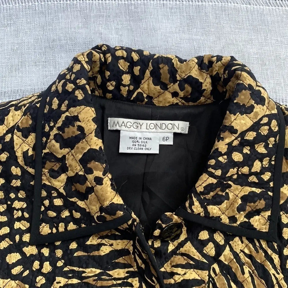 Maggie London vintage quilted jacket in animal print. - Image 3