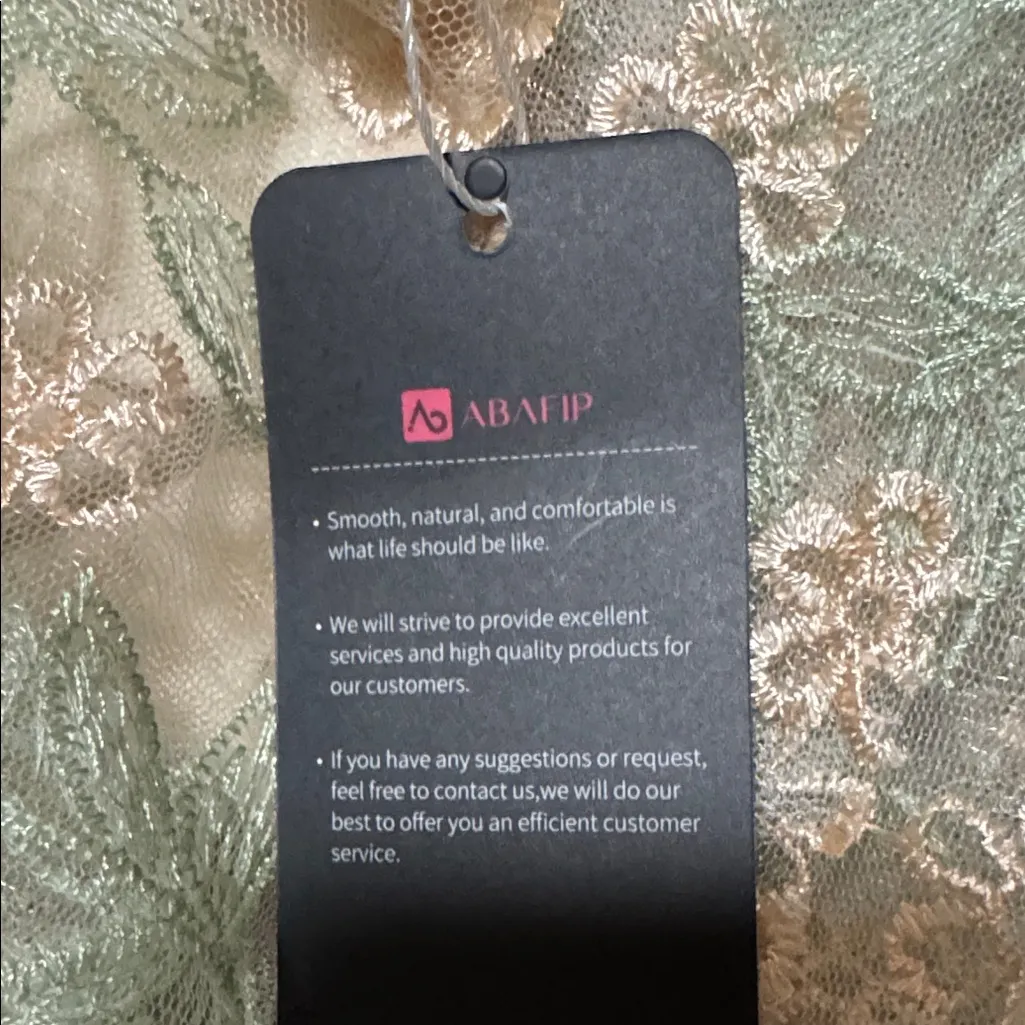 Floral Lace Tulle Midi Skirt in Cream and Green and Pink Size L - Image 2