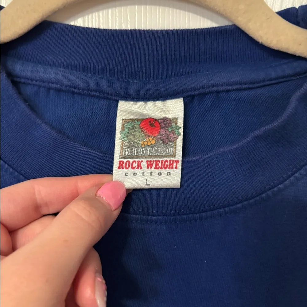 Vintage Blue St Kitts & Nevis Graphic T-Shirt size large - Image 2