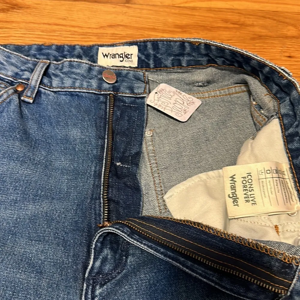 Wrangler Icon Women’s 31 Western Zipper High Rise Rigid Blue New Jeans Denim - Image 9