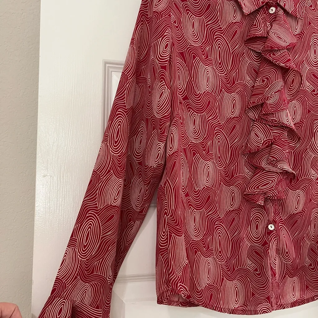 Karen Scott Swirl Pattern Red Ruffle Placket Blouse Sz M - Image 3