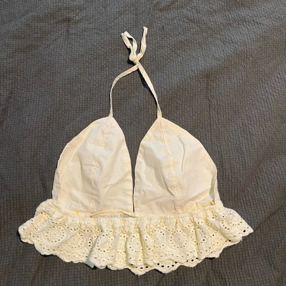 Butter yellow halter top with lace trim - Image 2