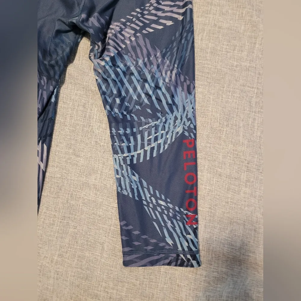 Peloton Capri Leggings - Image 8