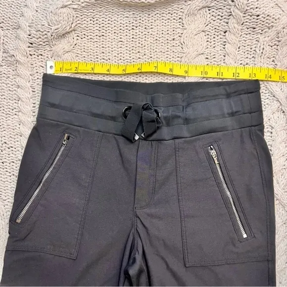 ATHLETA Black Headlands Hybrid Hiking Lifestyle Travel Pant Size 2‎ - Image 5