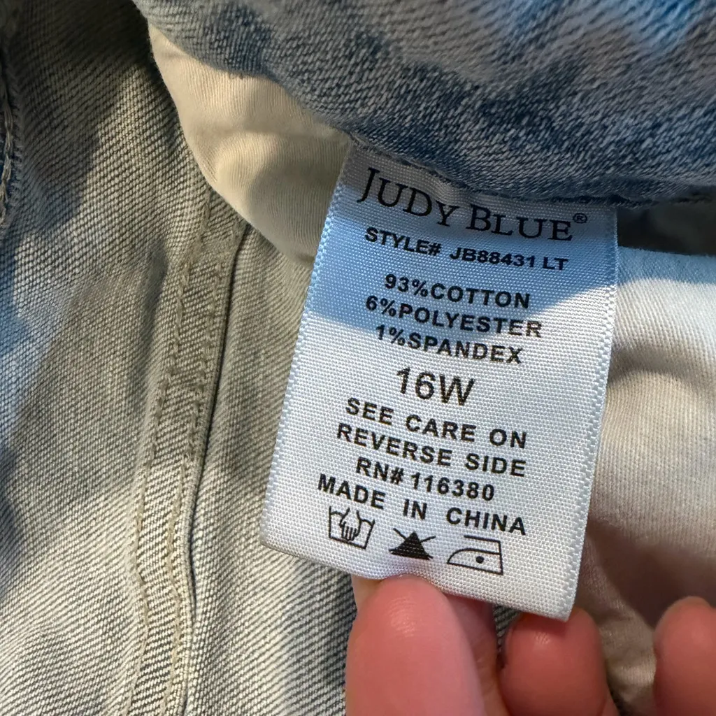 Judy Blue Tummy Control High Rise Distressed Light Blue Women's Skinny Jeans 18 - Image 4