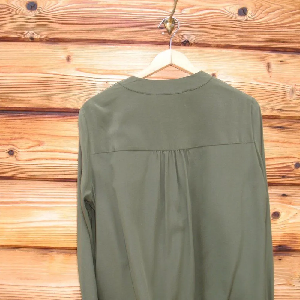 DVF Diane Von Furstenberg Silk Blouse - Image 9