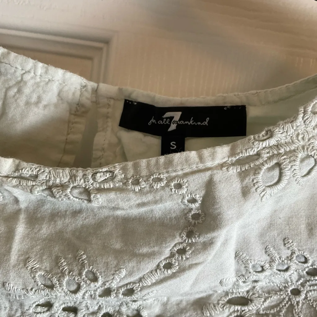 7 For All Mankind Eyelet Top size small - Image 8