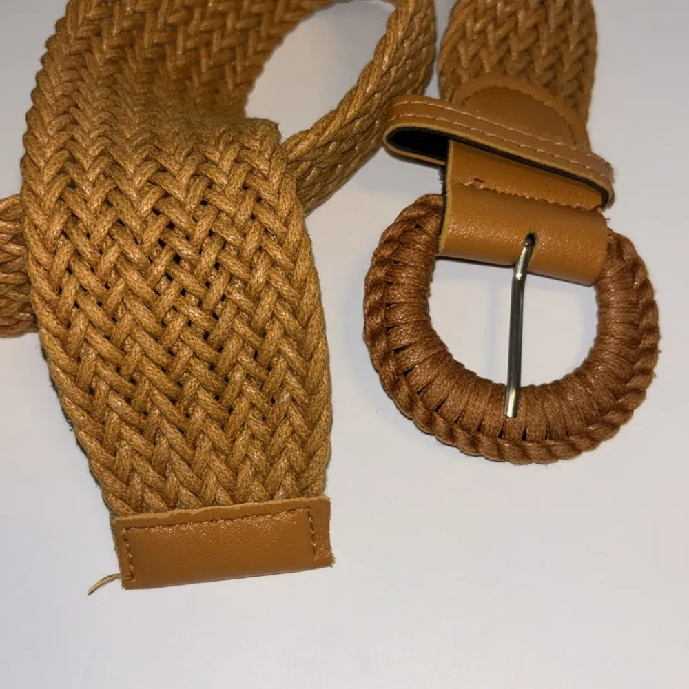 Woven Tan Belt with Round Buckle - Image 3