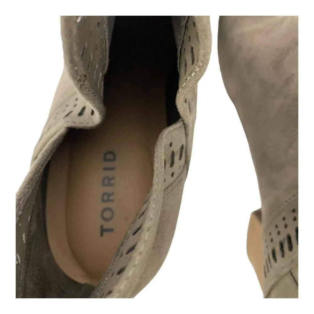 Torrid Women's V-Cut Stacked Bootie Size 10.5 - Image 8