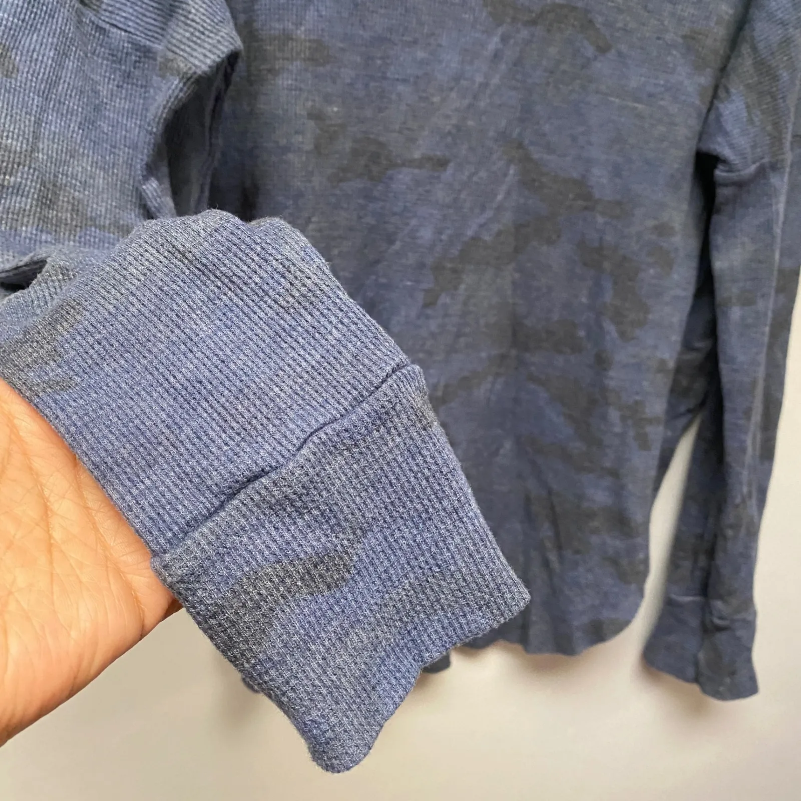 Michael Stars Camo Print Cowl Neck Thermal Pullover Top Women's Sz L Granola - Image 7