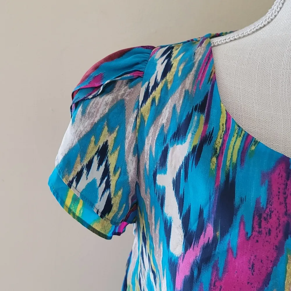 Love Riche aztec cropped front size small - Image 2