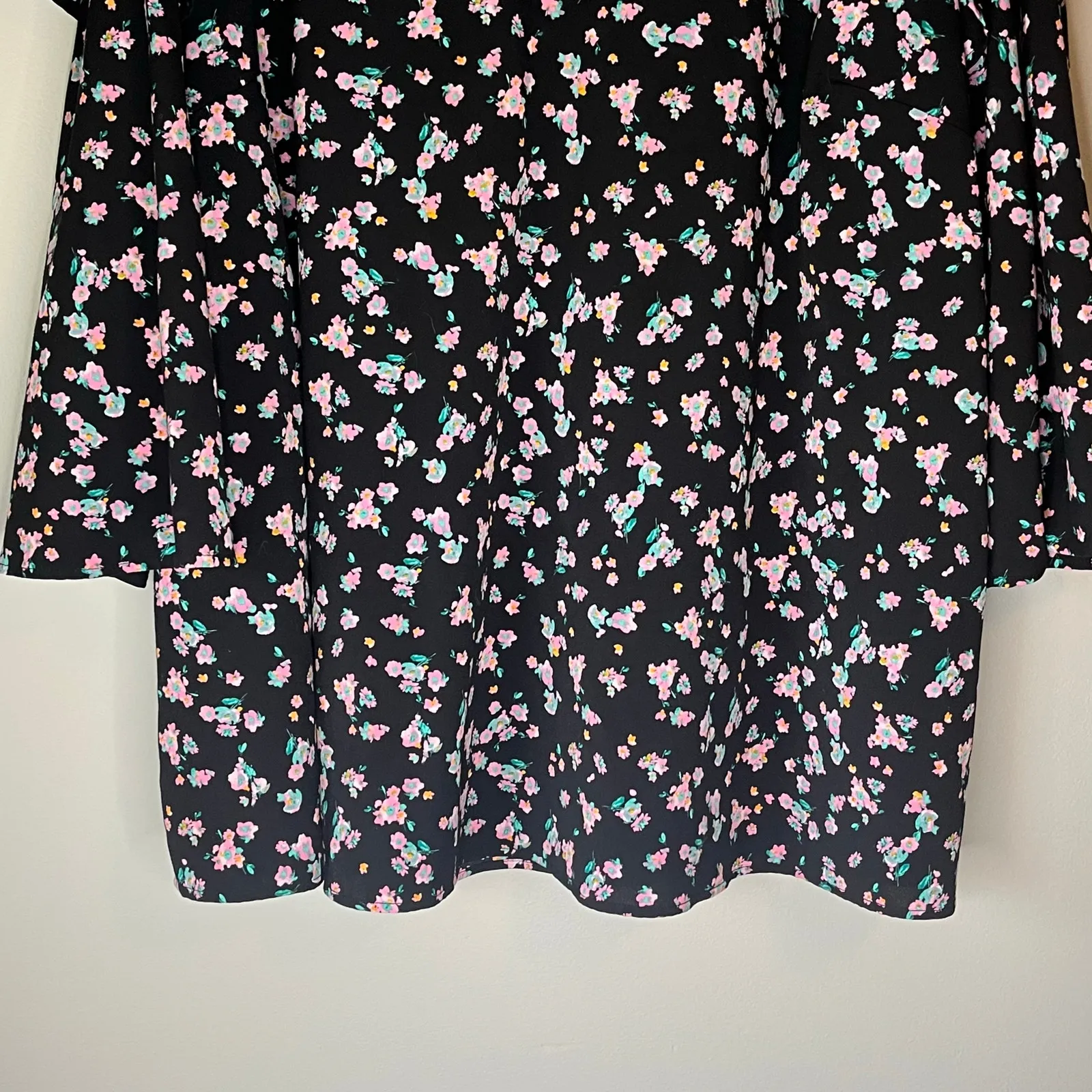 Lane Bryant Black Floral 3/4 Sleeve Blouse Size 22/24 - Image 10