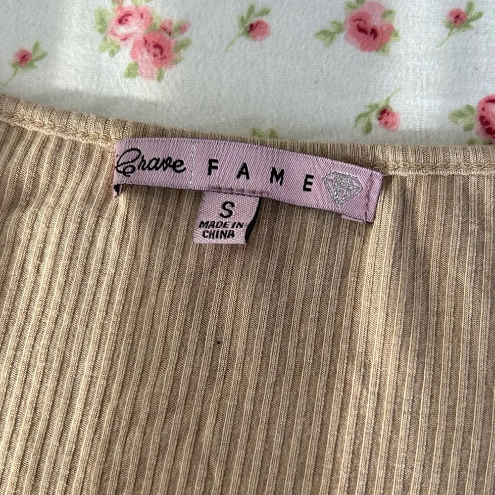 CRAVE FAME ribbed baby tee - Image 2