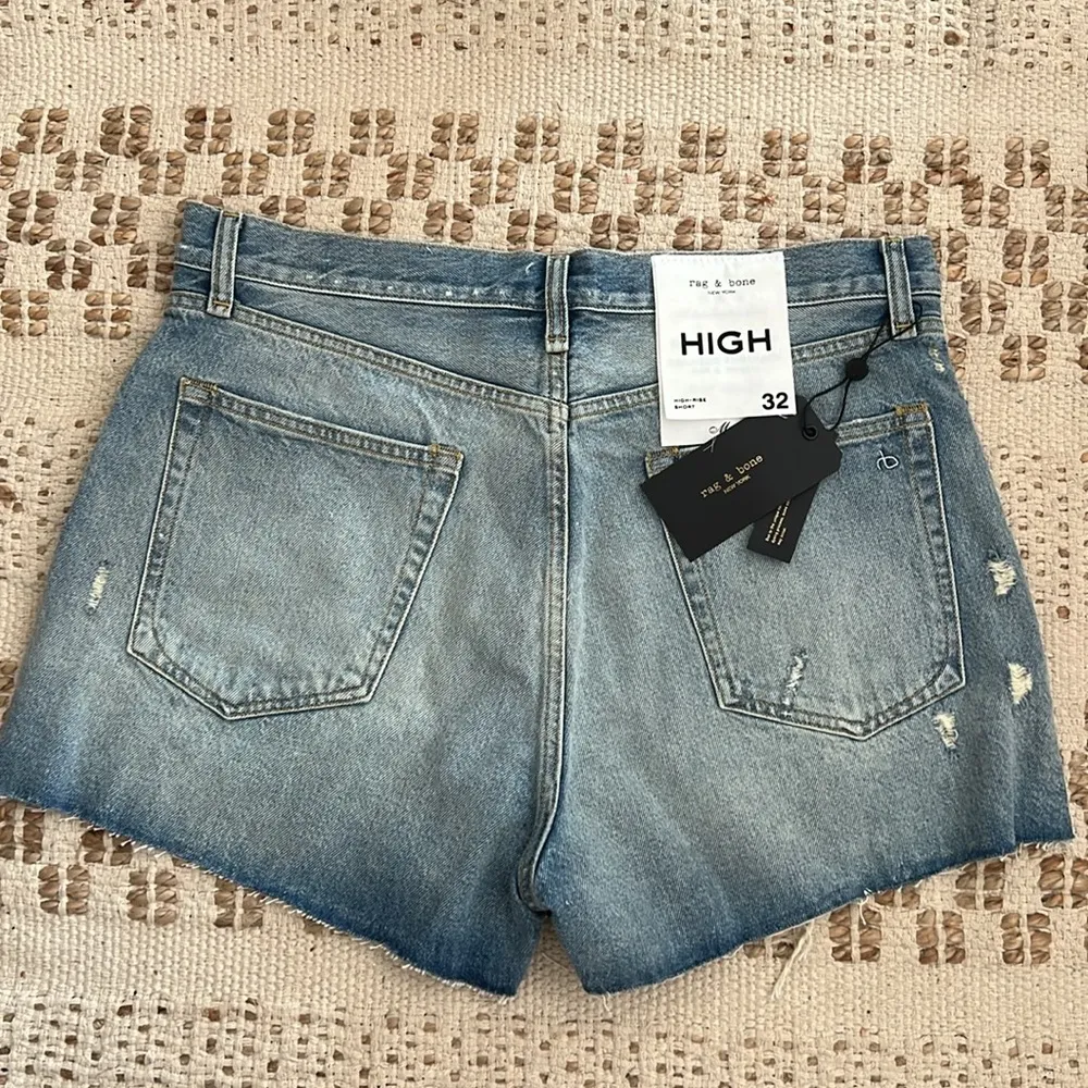 Rag and Bone  Maya High Waisted Shorts New With Tags - Image 6