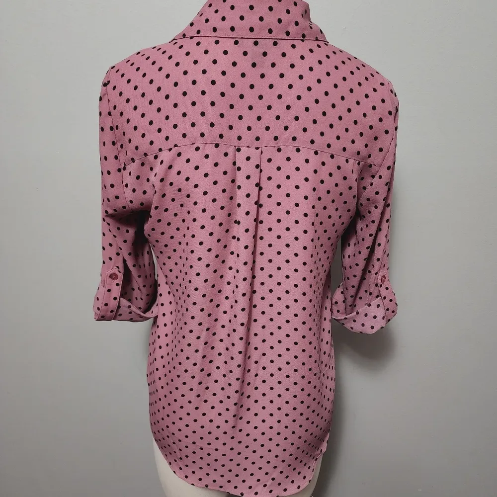 IZ Byer mauve black polka dot roll tab button down size small - Image 7