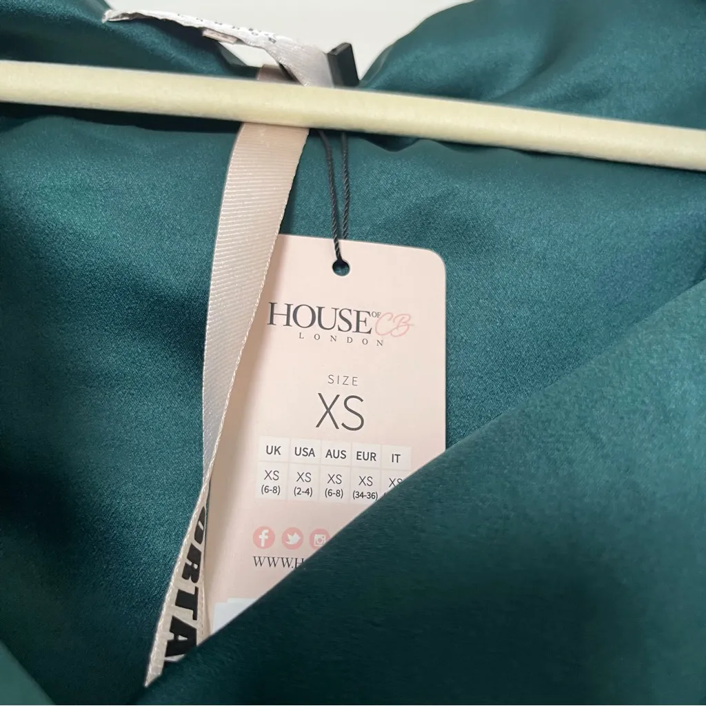 NWT‎ House of CB Mena Off-Shoulder Satin Mini Dress in Evergreen Size XS - Image 3