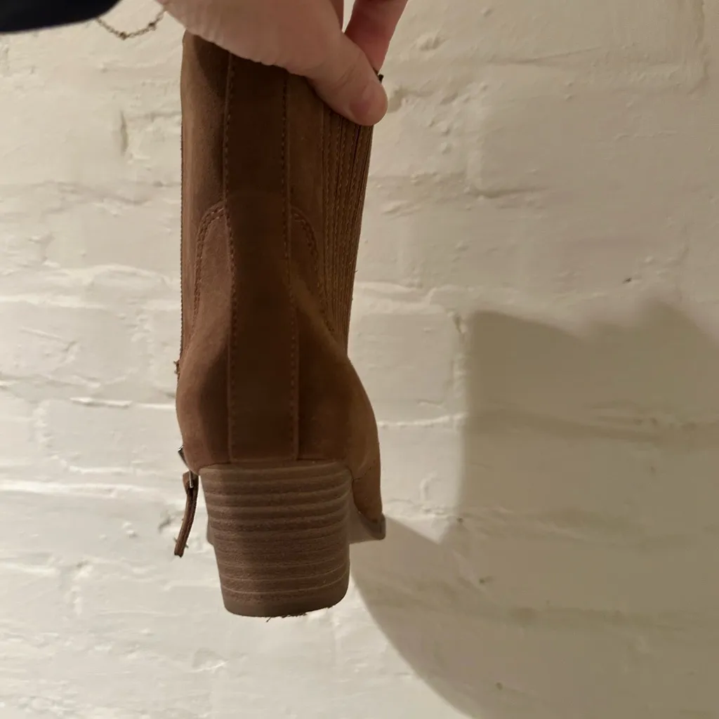 Rockport Brown Heeled Boots with Western Style and Chunky Heel Size 6 - Image 2