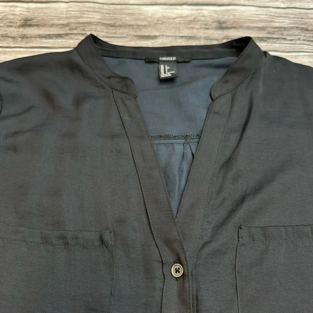 Forever 21 Women's Flowy Satiny Button Up Button Down Blouse L LG Large Black - Image 6