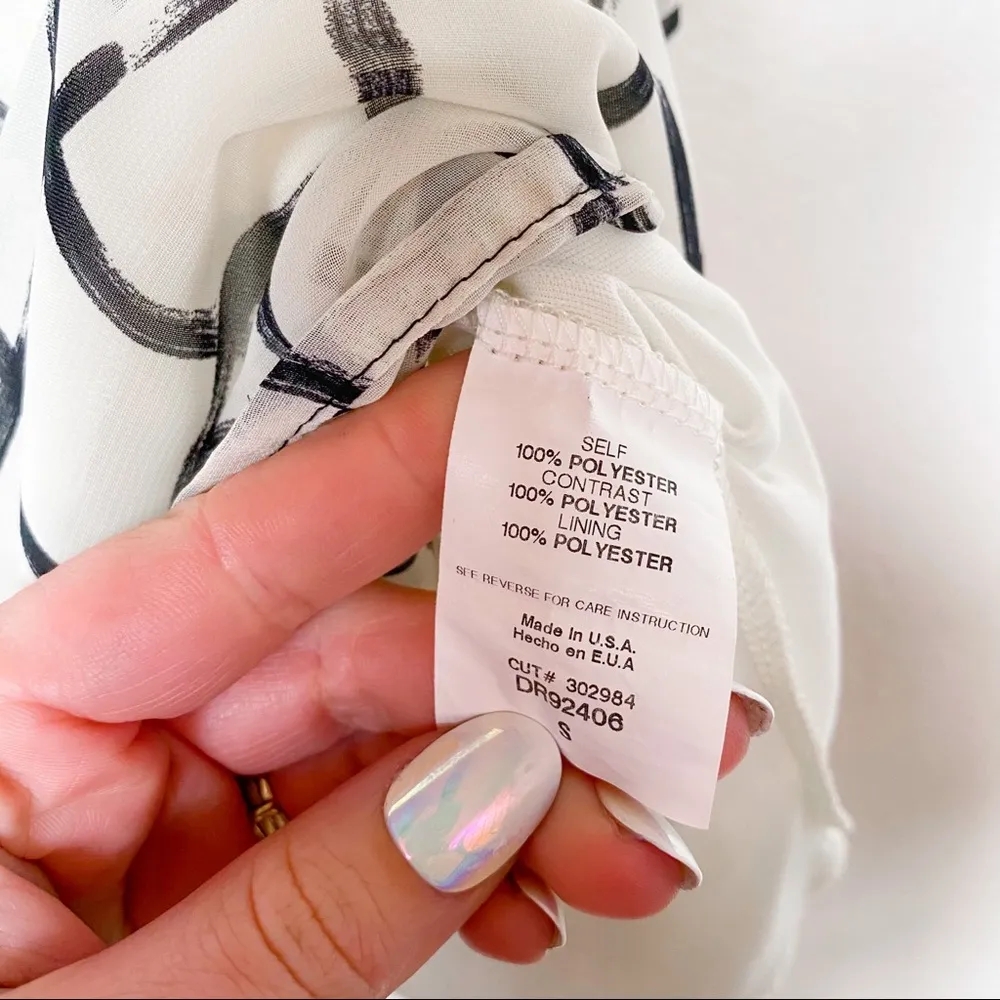 Lush Contrast Crewneck Grid Shift Dress Size Small - Image 7