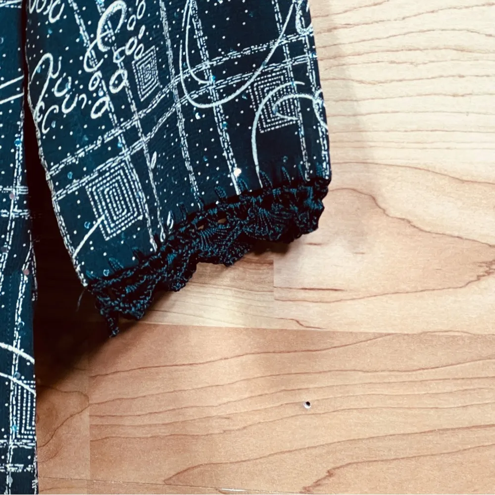 Black & Tan Sheer Top w/Silver Sequins w/3/4 Sleeves Crochet Knit V - Image 2