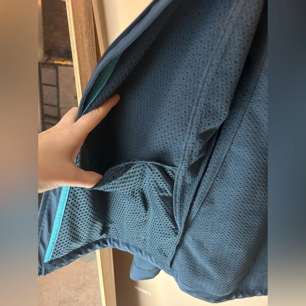 NWOT Women’s Ariat Team Softshell Jacket Deep Petroleum Blue Size M Western - Image 9