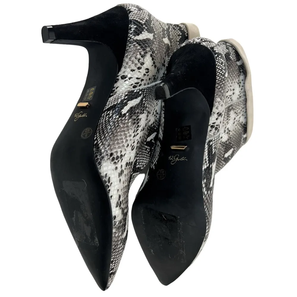 42 Gold Nordstrom Size 9 Ojai Snakeskin Leather Cuffed Heeled Ankle Boot Bootie - Image 5