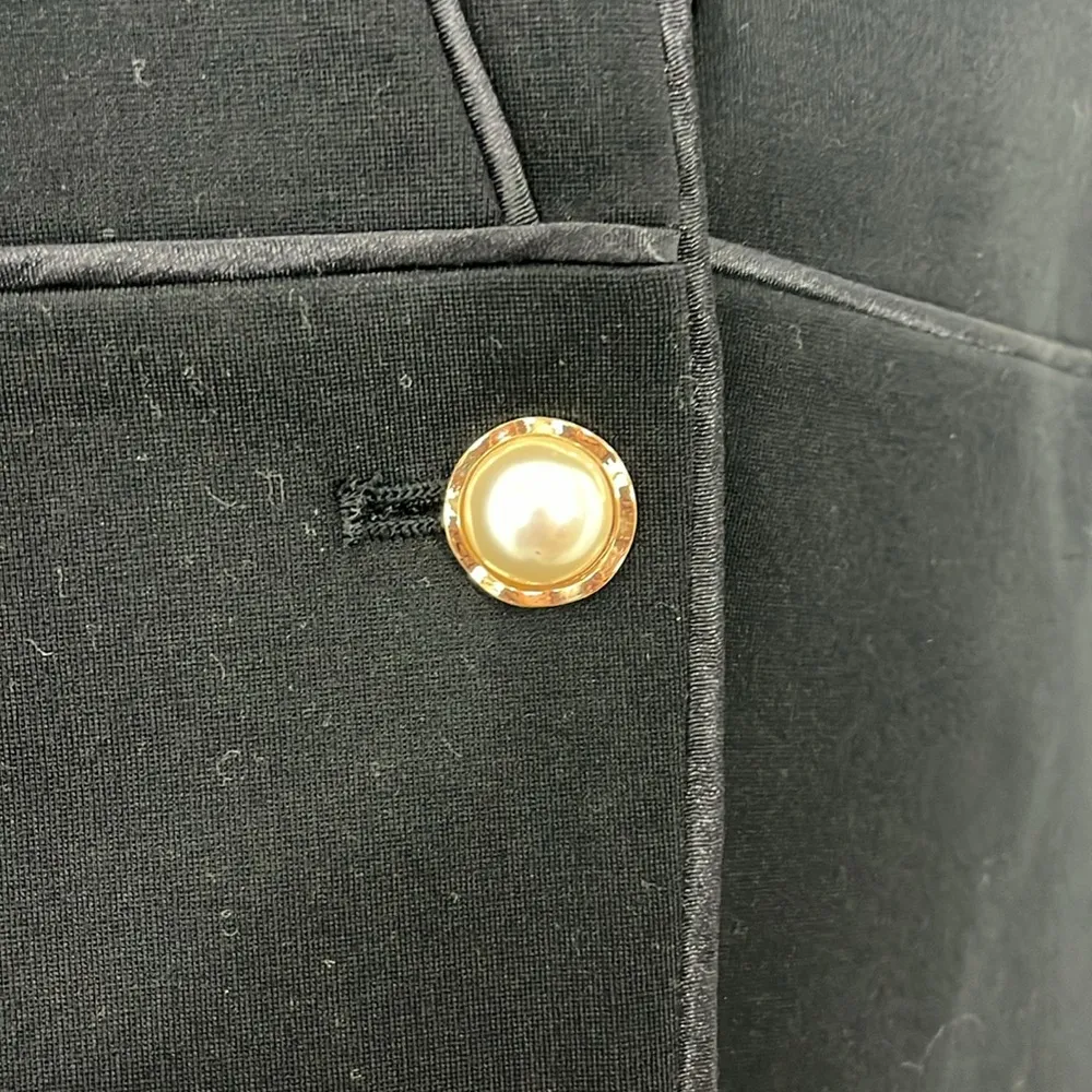 Chico's Size 0 (Small) Black Embroidered Floral Button Ponte Jacket w/Pockets - Image 14