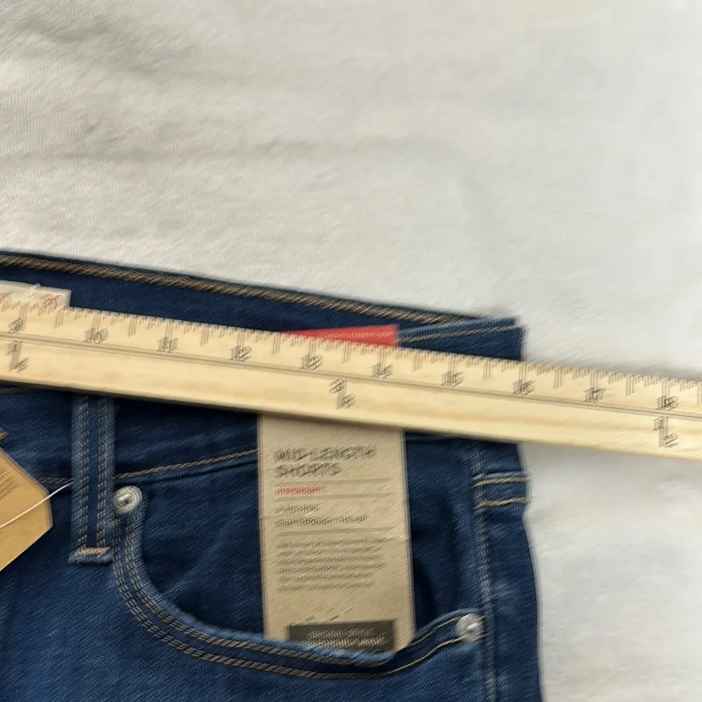 Levi's Blue Jean Shorts Cuffed Hem Classic Style Stretchy - Image 7