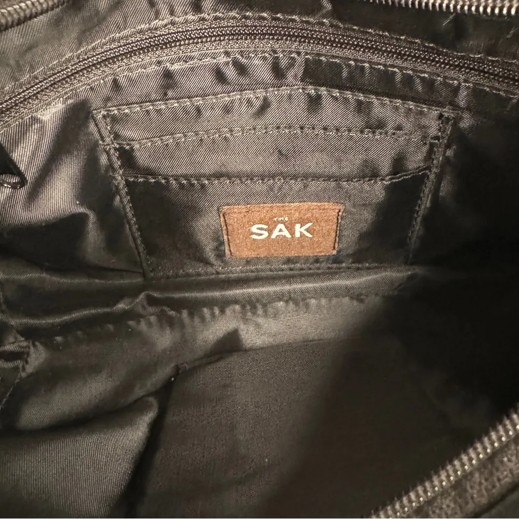 THE SAK BLACK SMALL HOBO BAG - Image 8