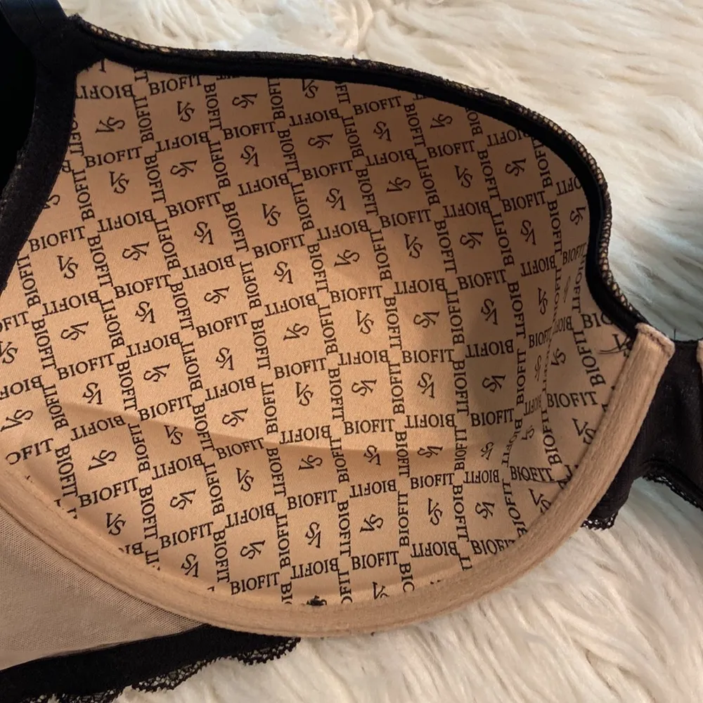 Victoria's Secret Black Lace Push Up Underwire Unlined Full Coverage Bra siz 40D - Image 6