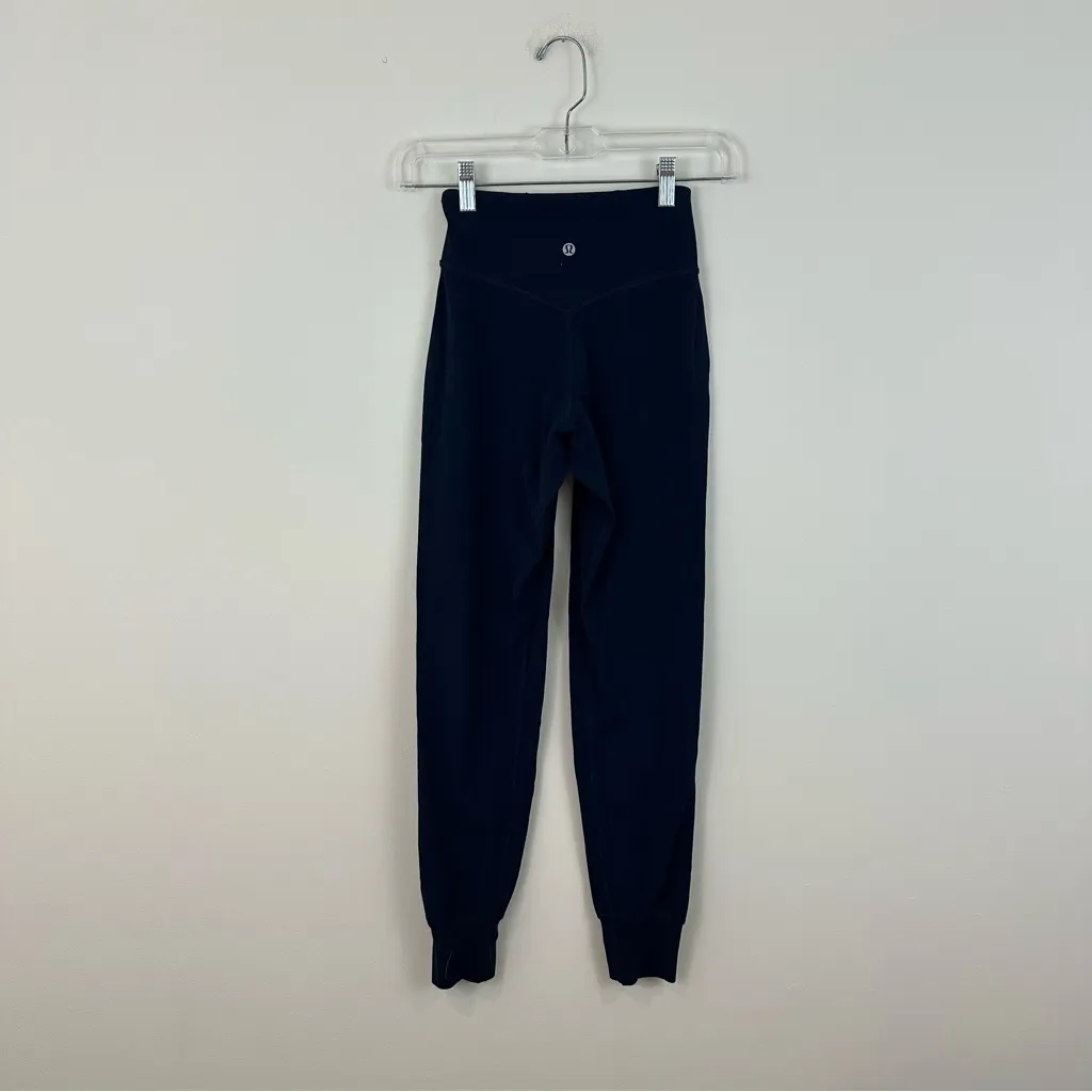 Lululemon Navy High Waisted Joggers Size 0 Women's - Image 4