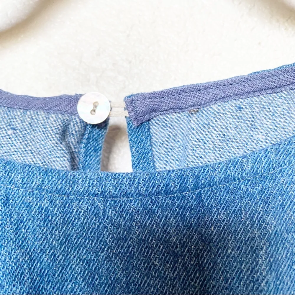Unbranded Denim Ruffle Short Sleeve Top Size Small - Image 4