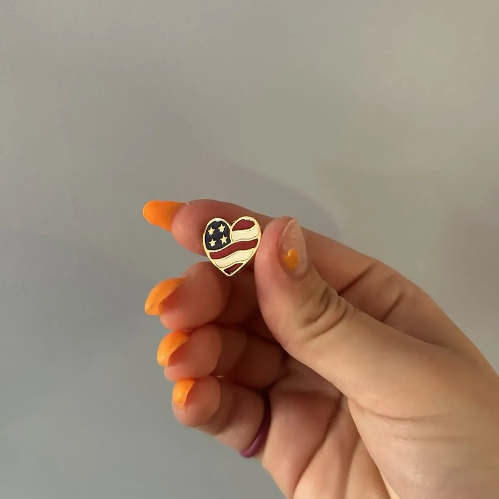 Vintage Red White Blue Flag Heart Gold Tone Enamel Lapel Pin Made In USA 2001 - Image 2