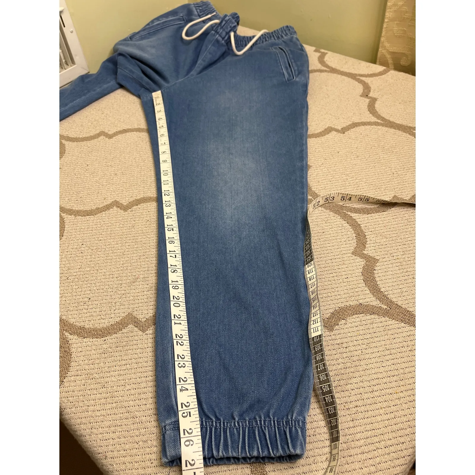 Gap high rise jogger light indigo pull on jeans, size medium, S: 716202-00 - Image 8