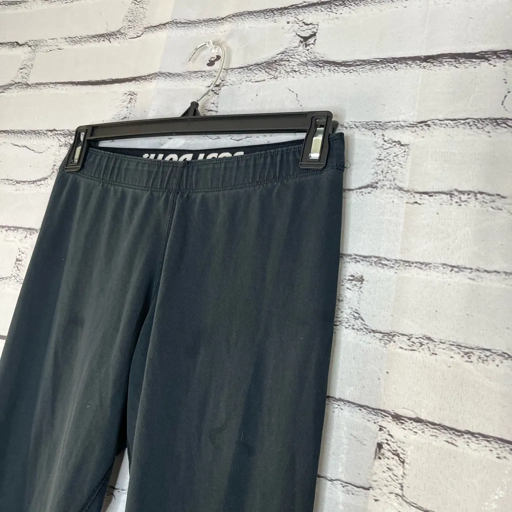 Nike High-Waist Black Leggings SP Gold Logo Athleisure Workout Activewear Yoga - Image 6