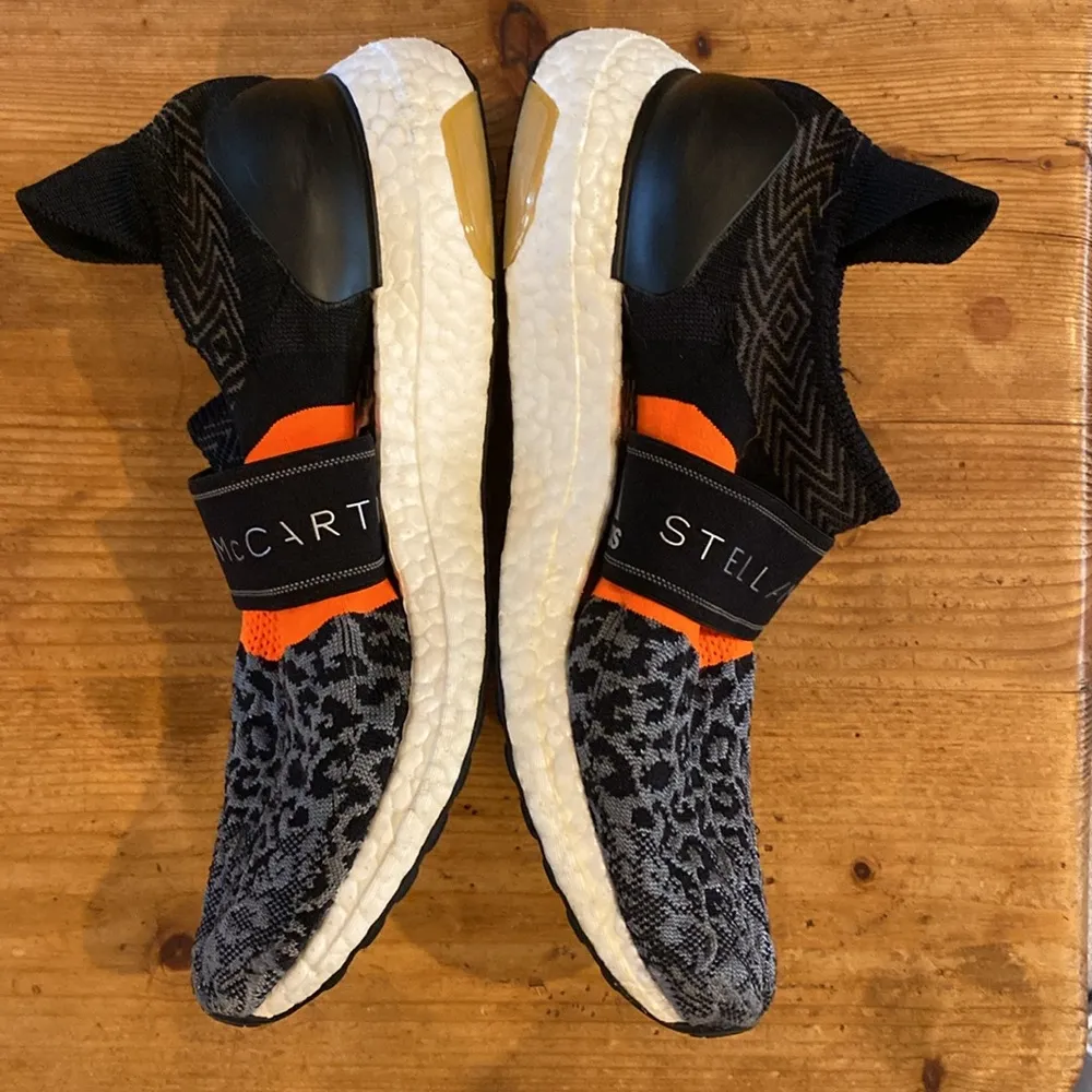 Women’s Adidas by Stella McCartney size 7.5 x Ultra Boost 3D knit sneaker Gray - Image 2