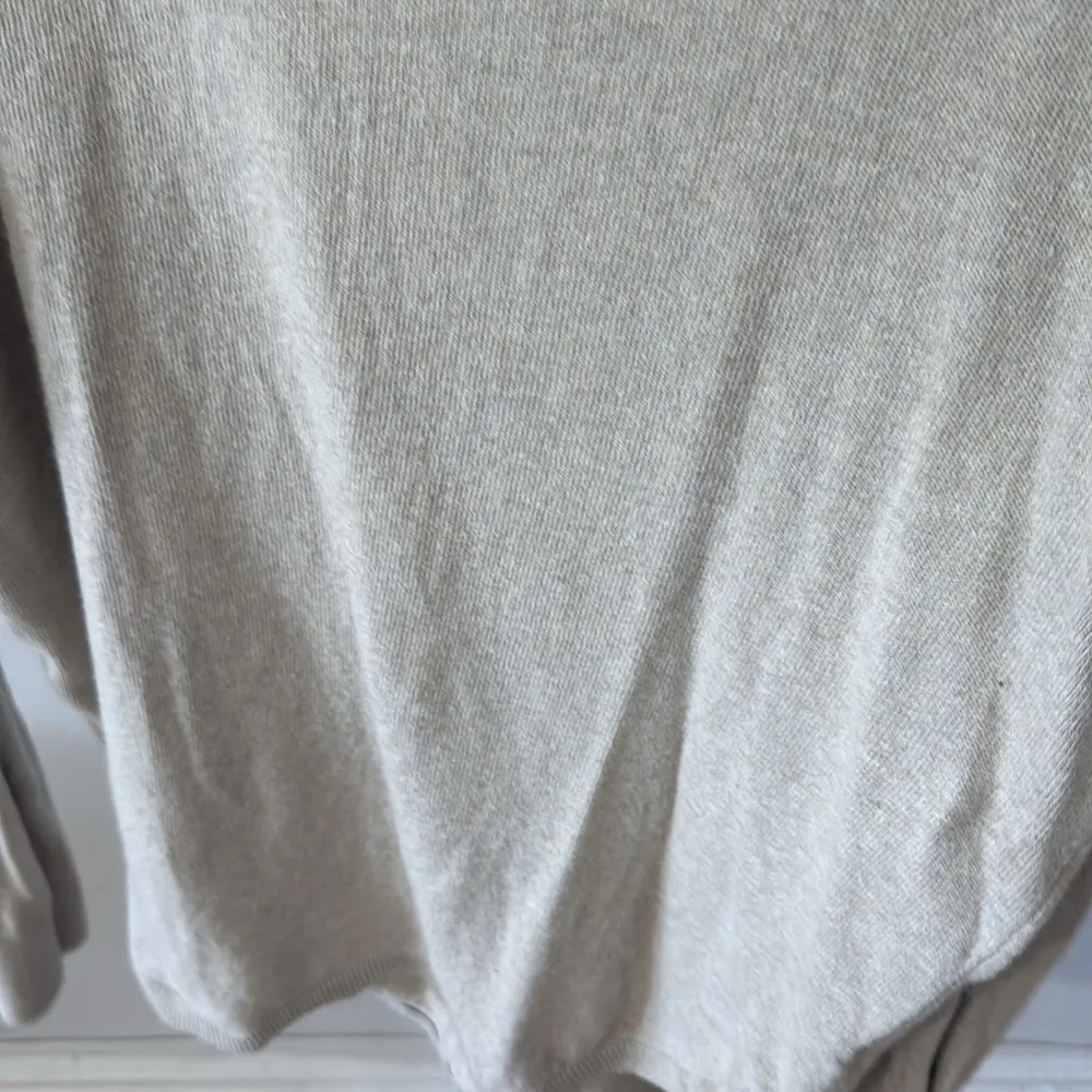 Treasure & Bond Cream Cowl Neck Sweater size medium - Image 7