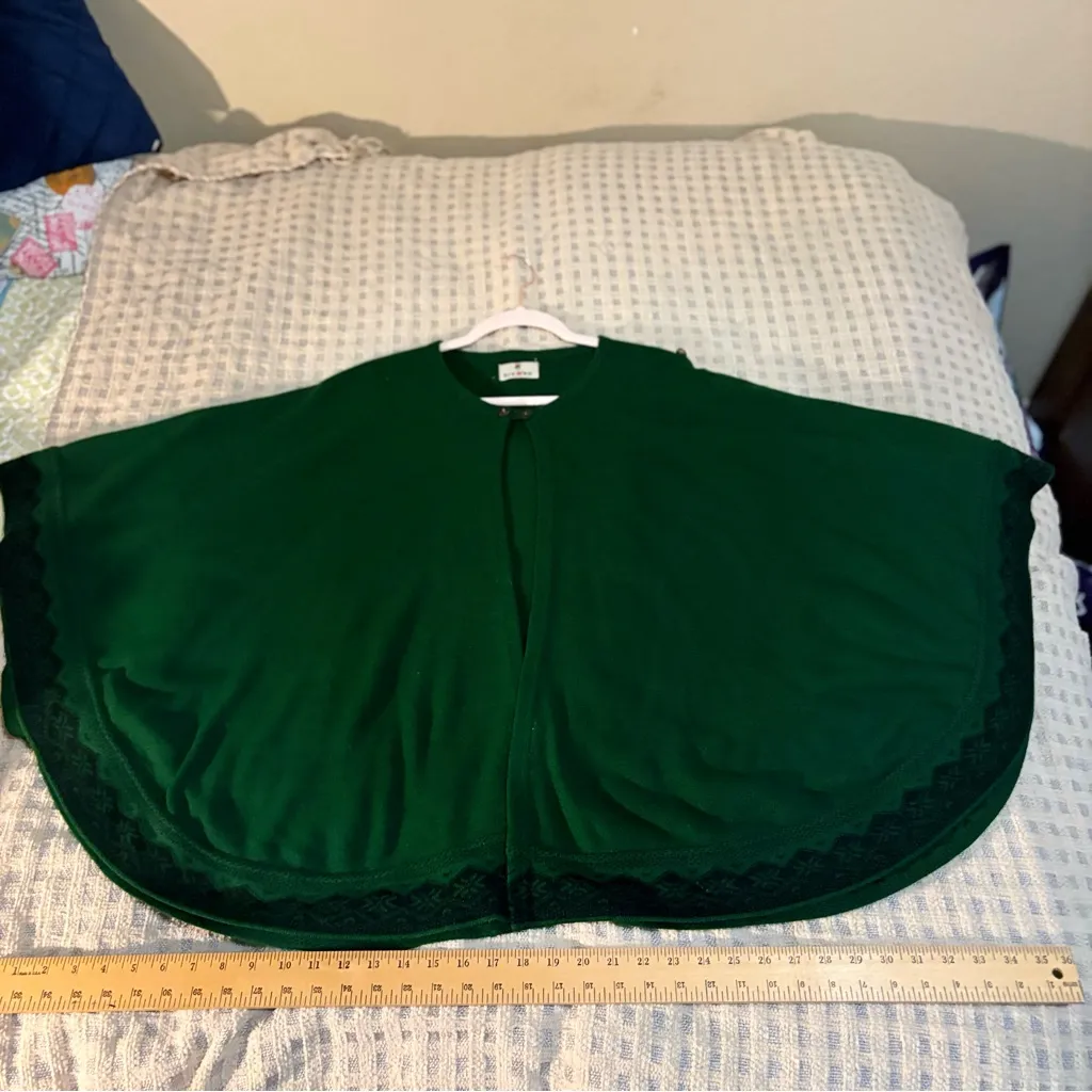 Emerald Green Poncho Sweater Size L - Image 7