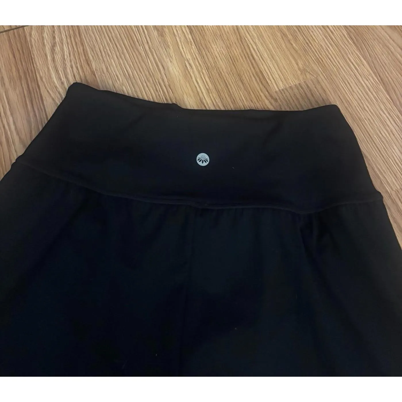 Senita Athletics Shorts Size Large - Image 6