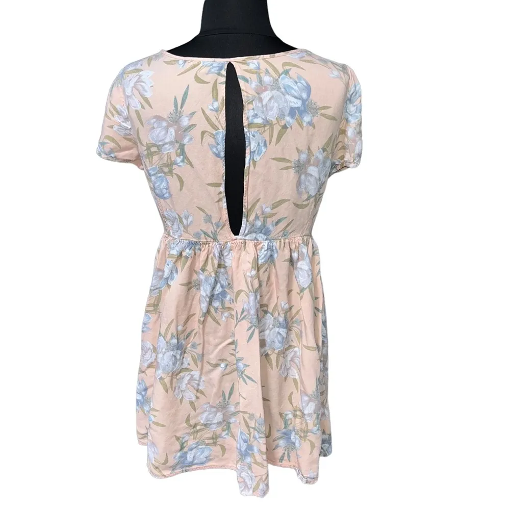 Aritzia Talula Short Sleeve Floral Dress - Image 5