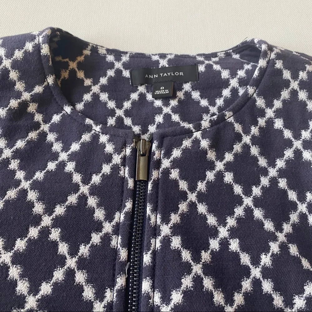 Ann Taylor  Diamond Geo Print Zip Up Blazer - Image 6