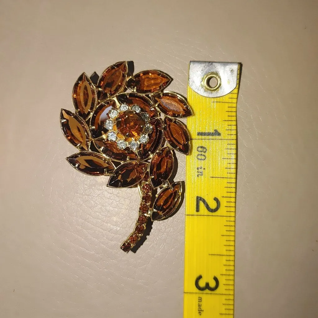 Brooch Amber Marquise Round Rhinestones Vintage Gold Tone Floral Clear Prong Set - Image 3