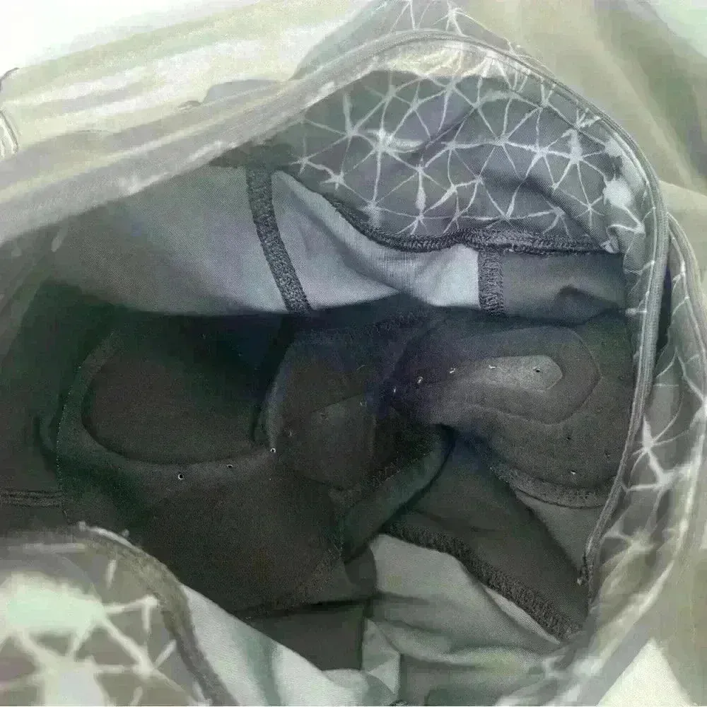 Lululemon Pedal Pace Coal Black Print Bikers Short Star Crushed - Image 4