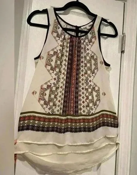 Daniel Rainn Flowy Layered Earth Tone Aztec Print Sleeveles Blouse Button Size S - Image 1