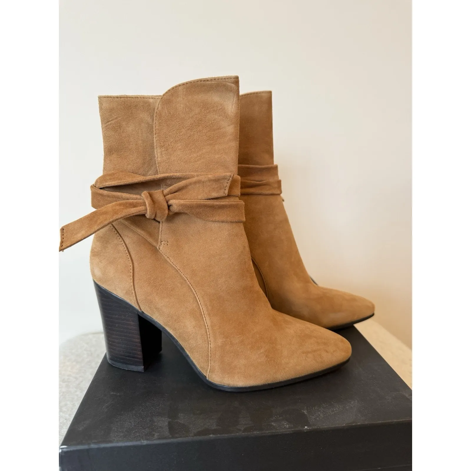 NWT Banana Republic Canton Nutmeg Suede Leather Tie Boots 8 Coastal Cowgirl - Image 2