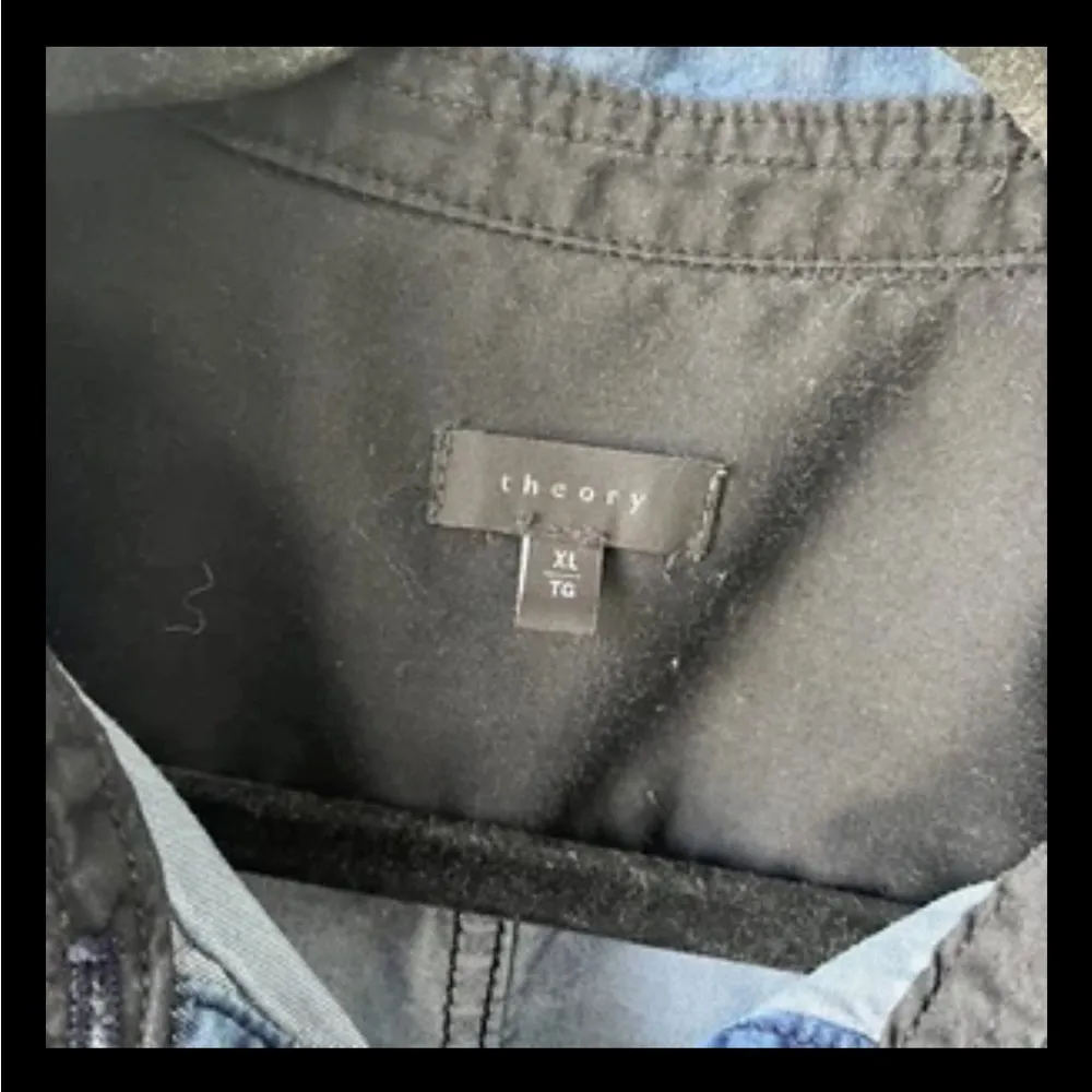 Theory Top Womens XL Blue Oxford Button Up Long Sleeve Preppy Classic - Image 2