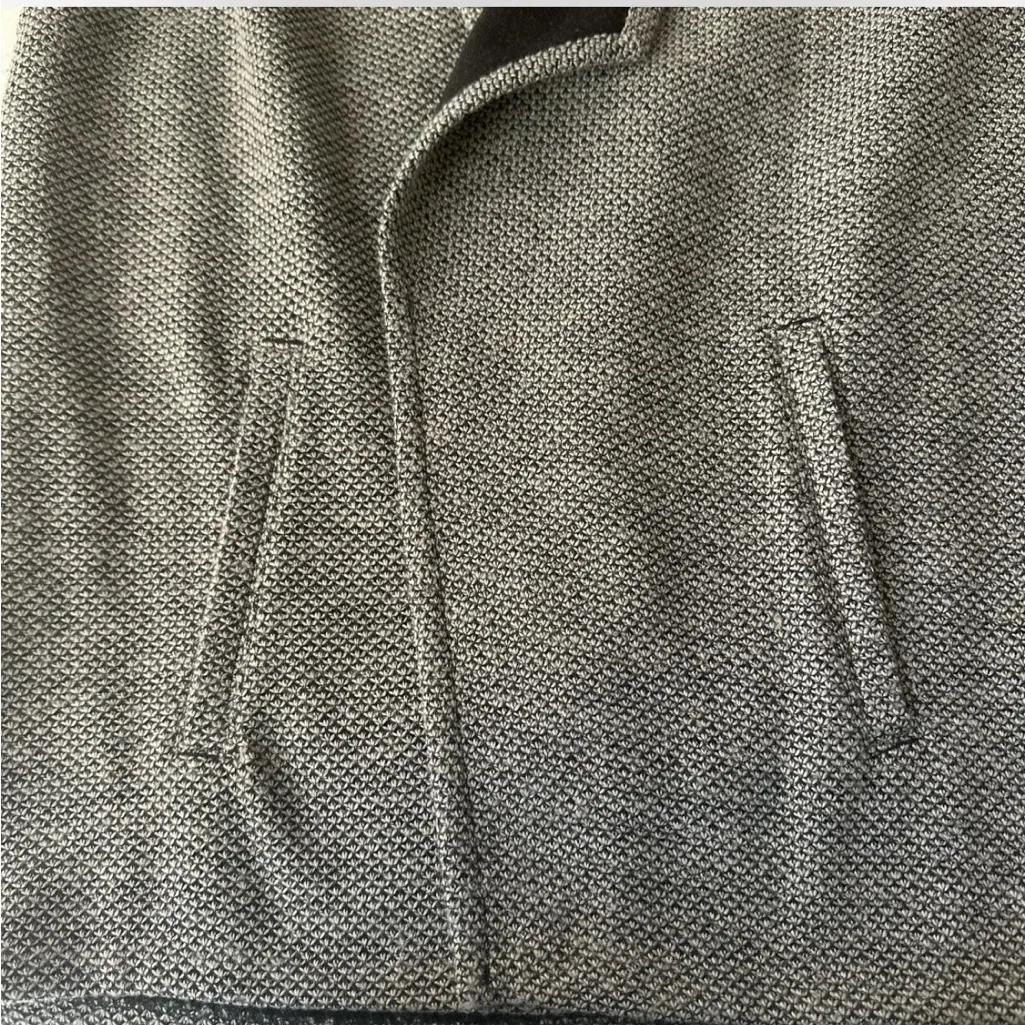 Banana Republic Vest - Image 4